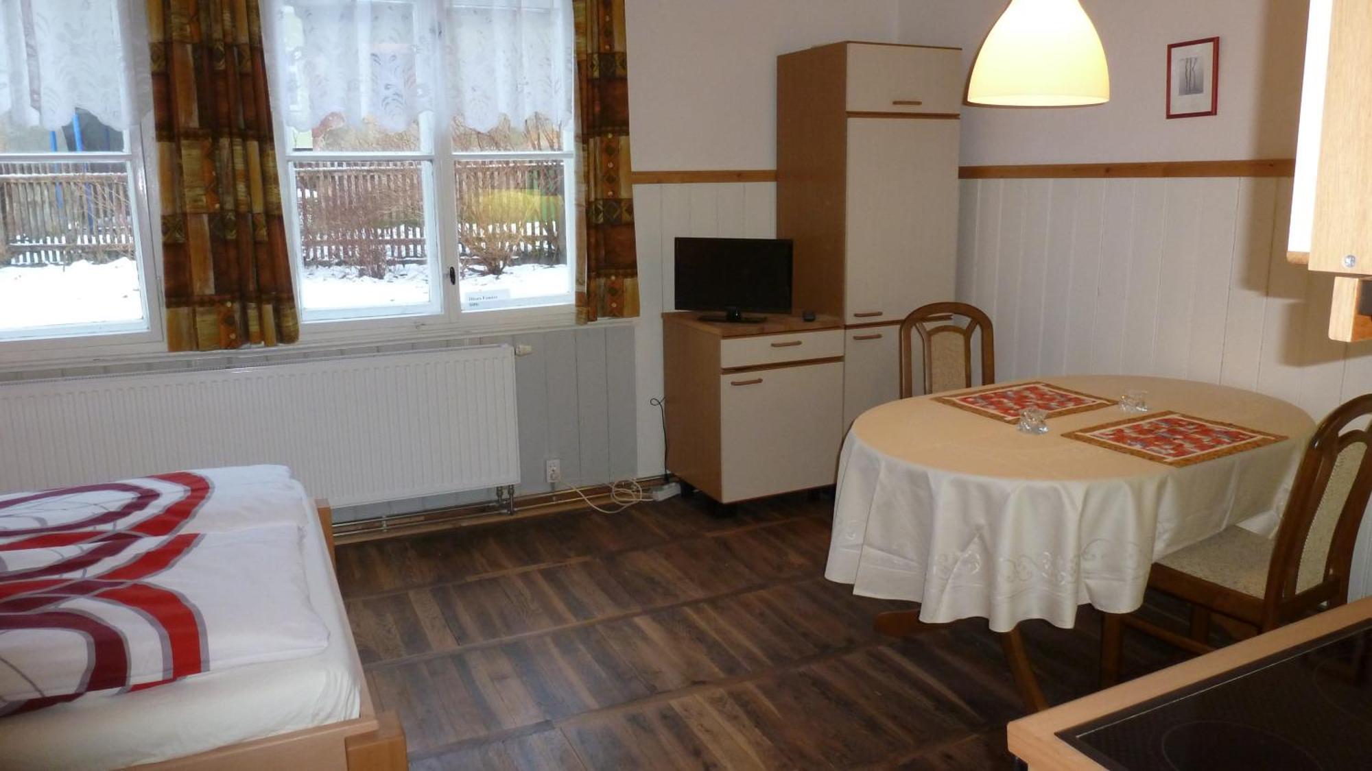 Alte Schule Apartment Tambach-Dietharz Room photo