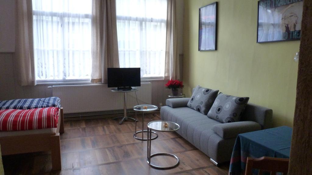 Alte Schule Apartment Tambach-Dietharz Room photo