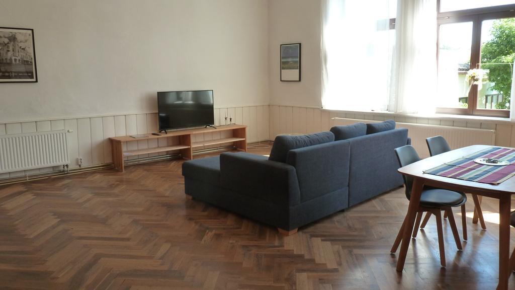 Alte Schule Apartment Tambach-Dietharz Exterior photo